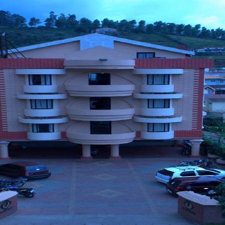 Hotel Blue Bird Ooty Exterior photo